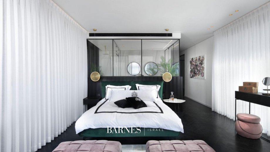 img-gallery
