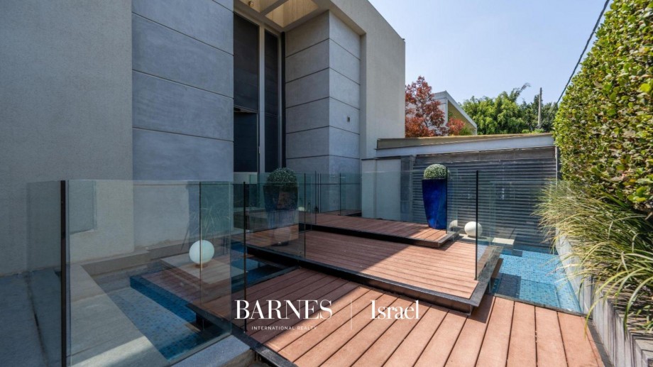 img-gallery