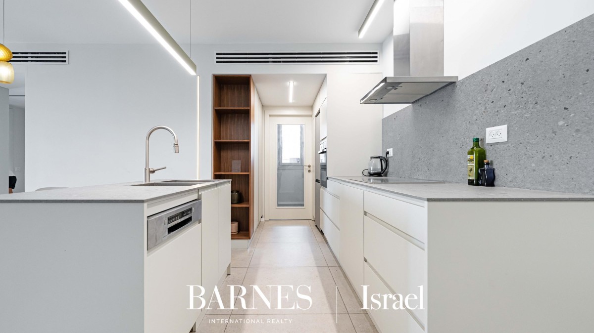 For Sale in Neve Tzedek Pines Street