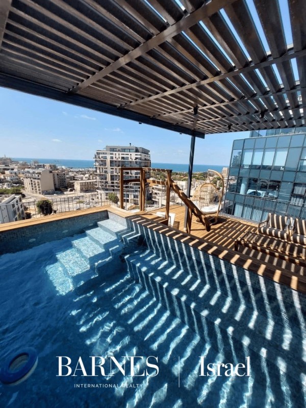 פנטהאוס דופלקס יוקרתי למכירה – תל אביב