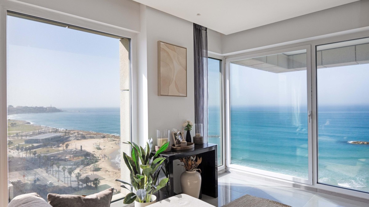Luxury 2BR at Royal Beach Residence TLV By Barnes