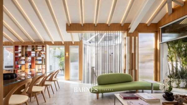 Superb new townhouse in Neve... - picture 3