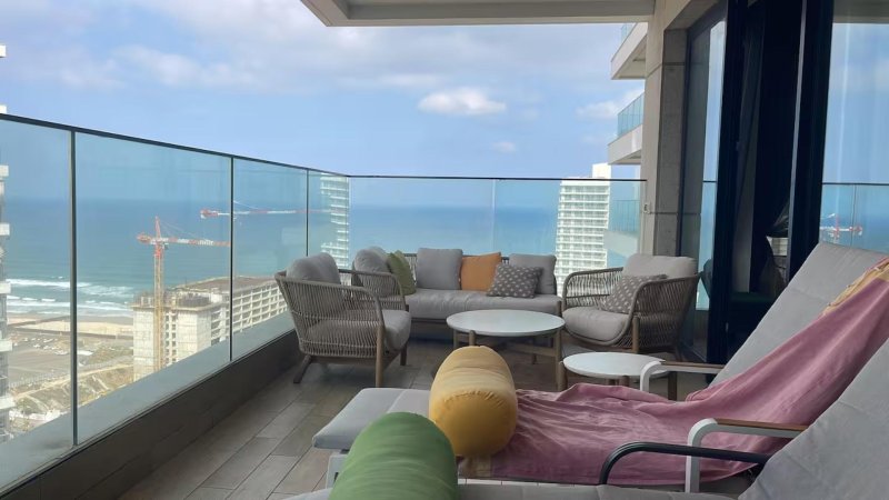 Panoramic Sea View In Bat Yam - picture 2