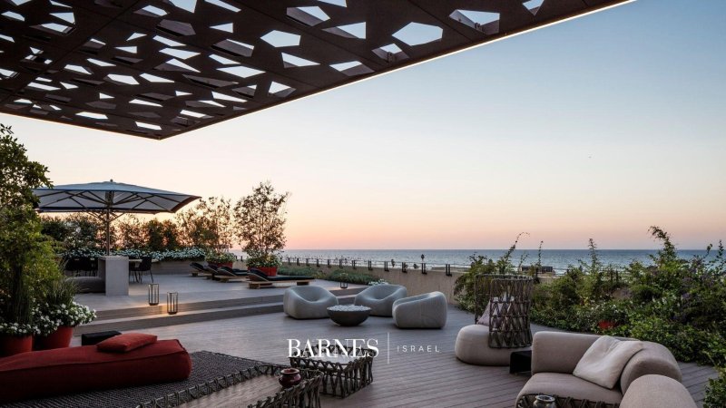 Rooftop villa in Tel Aviv - picture 1