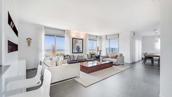 Penthouse Tel Aviv-Yafo - picture 1