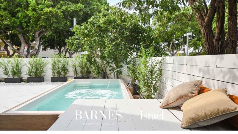 Garden apartment Tel Aviv-Yafo - picture 1