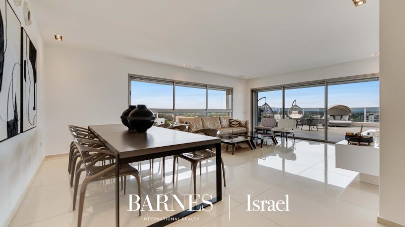 For Sale - In the heart of... - picture 3