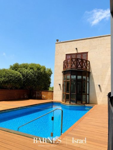 Prestigious Private Villa for... - picture 1