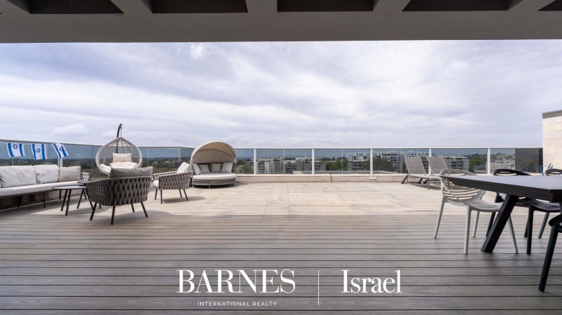 For Sale - In the heart of... - picture 1