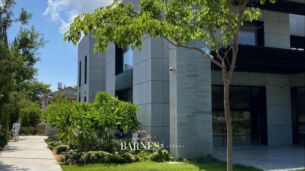 House for rent in Herzliya... - picture 1