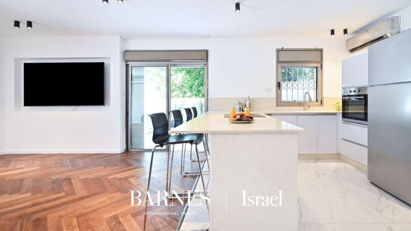 Garden apartment Tel Aviv-Yafo - picture 4