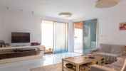 Renovated 5-Room Apartment in Sea & Sun Tower - picture 4 title=